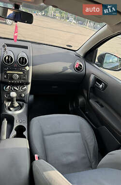 Внедорожник / Кроссовер Nissan Qashqai 2008 в 