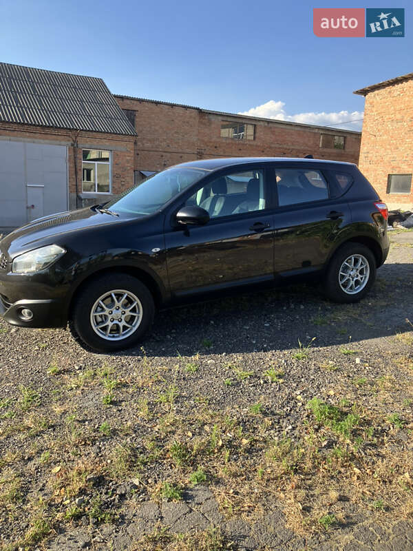 Внедорожник / Кроссовер Nissan Qashqai 2010 в Гайсине