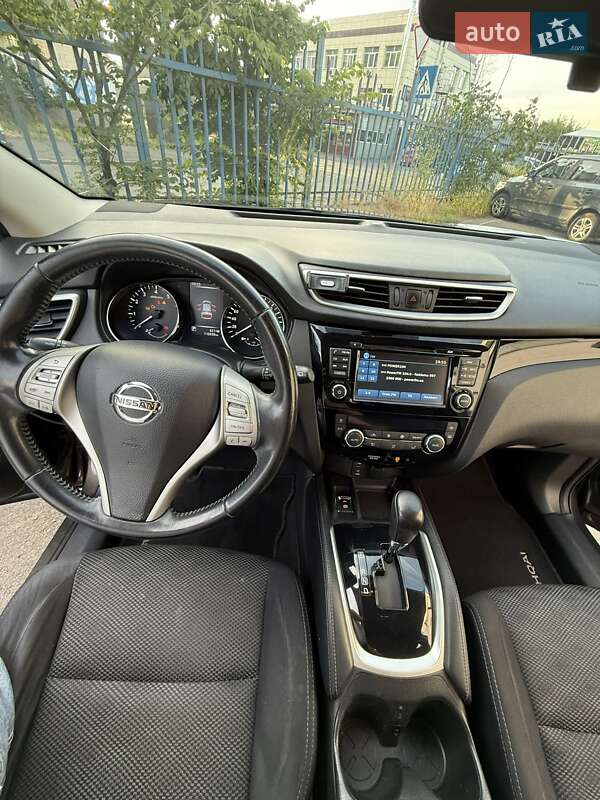 Внедорожник / Кроссовер Nissan Qashqai 2016 в Киеве