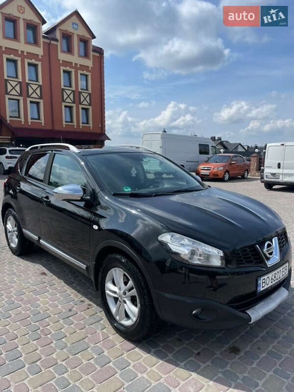 Внедорожник / Кроссовер Nissan Qashqai 2011 в Тернополе
