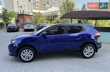 Внедорожник / Кроссовер Nissan Qashqai 2017 в 