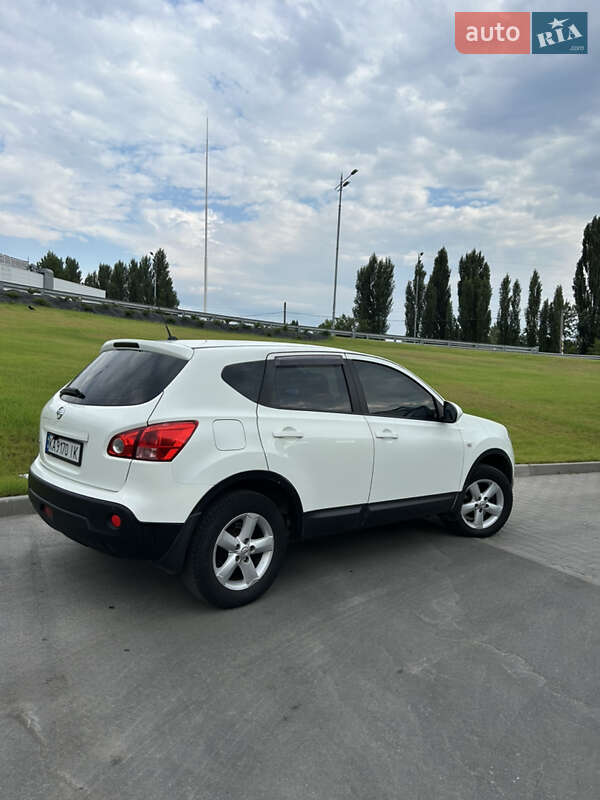 Внедорожник / Кроссовер Nissan Qashqai 2010 в Киеве
