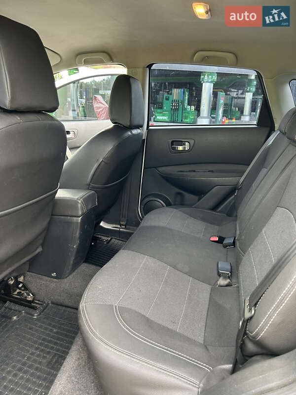 Внедорожник / Кроссовер Nissan Qashqai 2010 в Киеве