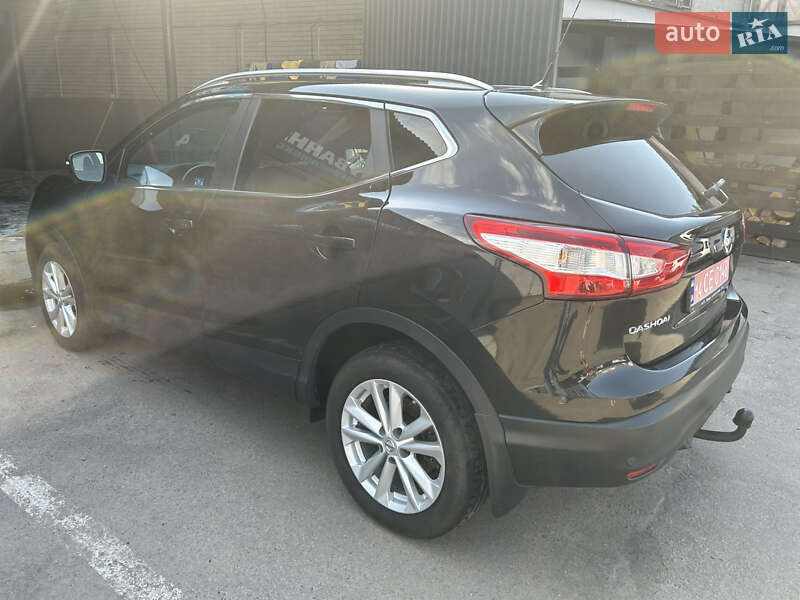 Внедорожник / Кроссовер Nissan Qashqai 2016 в Конотопе