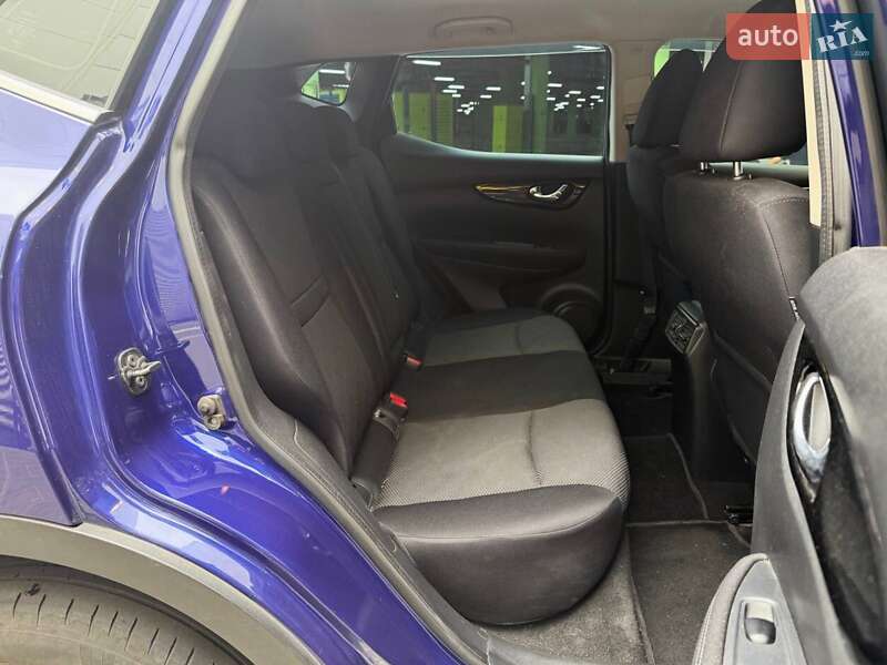 Внедорожник / Кроссовер Nissan Qashqai 2017 в Киеве