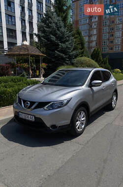 Внедорожник / Кроссовер Nissan Qashqai 2016 в Днепре