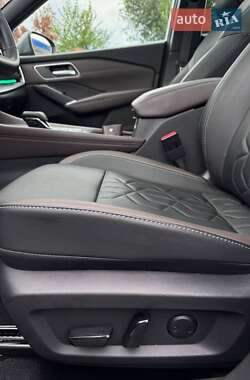 Внедорожник / Кроссовер Nissan Qashqai 2024 в 