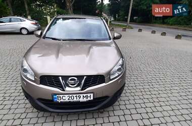 Позашляховик / Кросовер Nissan Qashqai 2012 в Львові