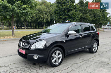 Внедорожник / Кроссовер Nissan Qashqai 2010 в 