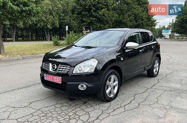 Внедорожник / Кроссовер Nissan Qashqai 2010 в 