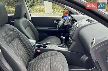 Внедорожник / Кроссовер Nissan Qashqai 2010 в 