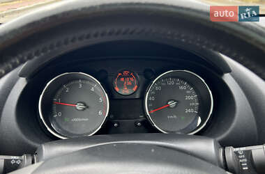 Внедорожник / Кроссовер Nissan Qashqai 2010 в 