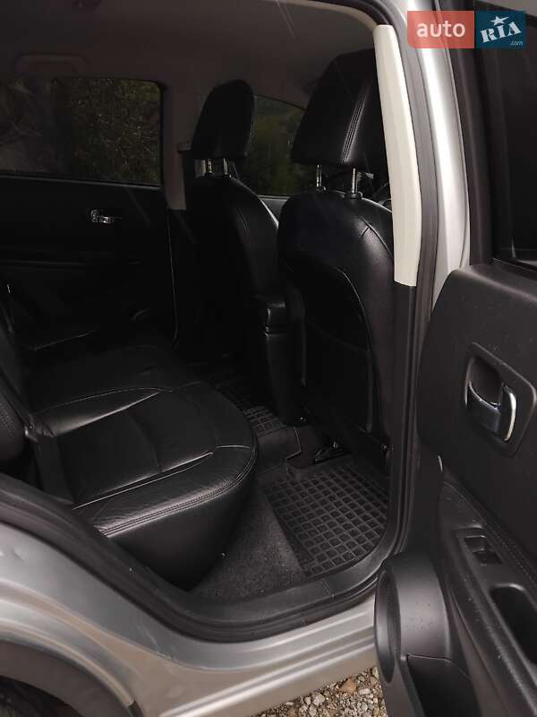 Позашляховик / Кросовер Nissan Qashqai 2009 в Львові