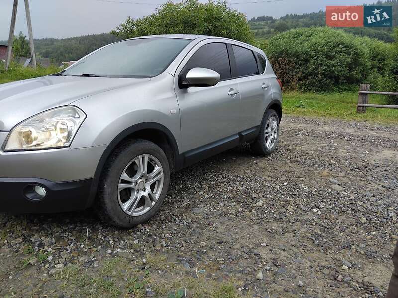 Позашляховик / Кросовер Nissan Qashqai 2009 в Львові