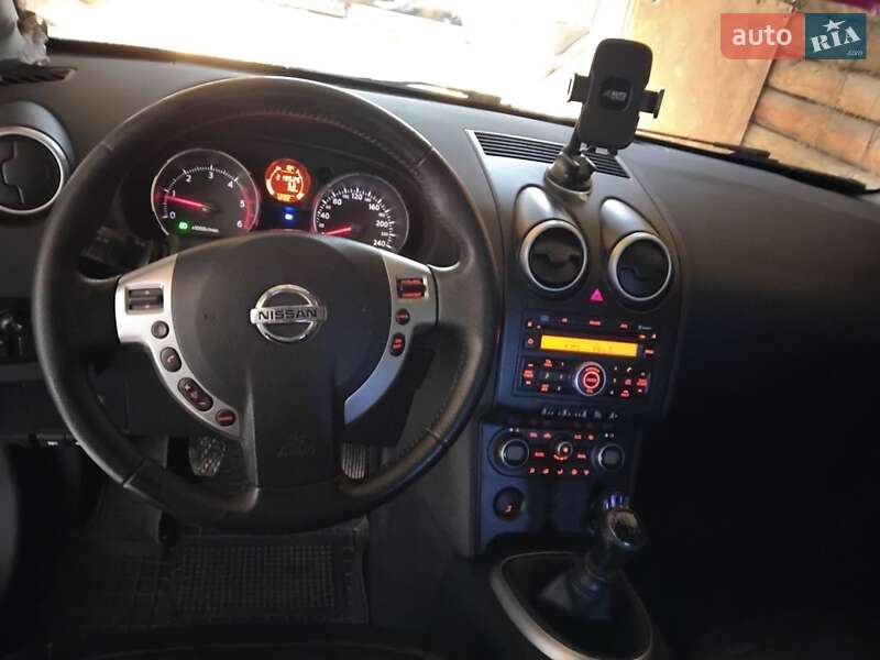 Позашляховик / Кросовер Nissan Qashqai 2009 в Львові