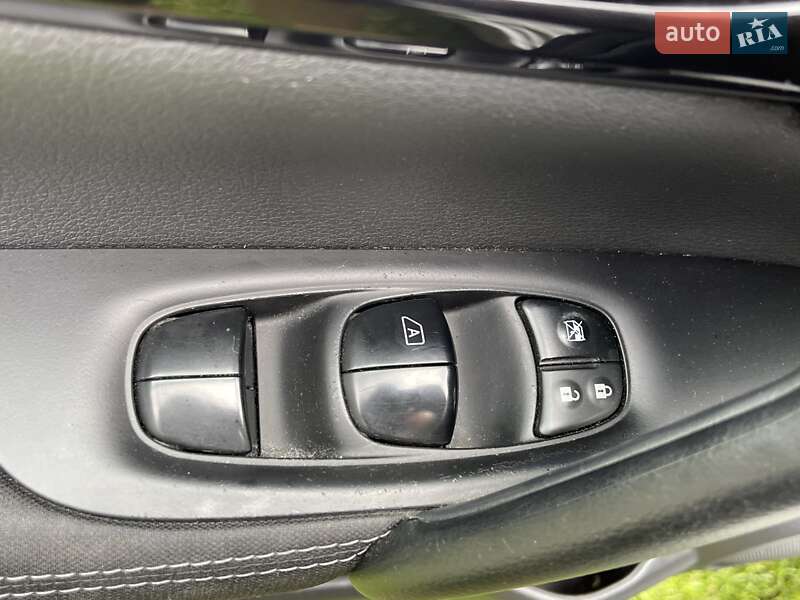 Внедорожник / Кроссовер Nissan Qashqai 2016 в Ковеле
