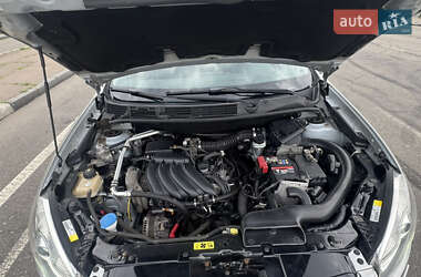 Внедорожник / Кроссовер Nissan Qashqai 2012 в 