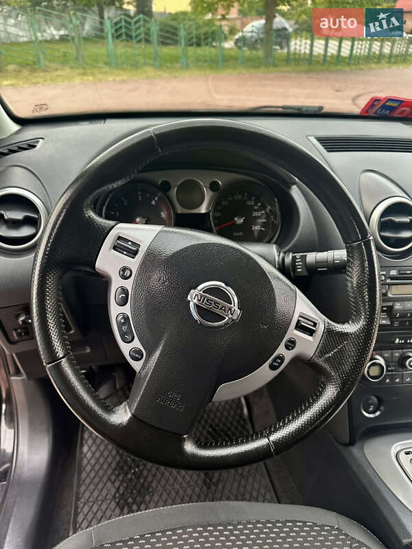 Позашляховик / Кросовер Nissan Qashqai 2009 в Трускавці