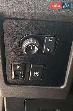 Внедорожник / Кроссовер Nissan Qashqai 2009 в 