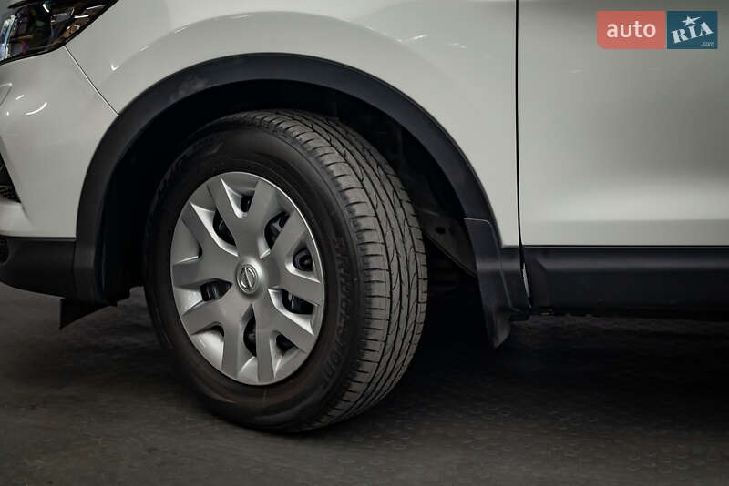 Внедорожник / Кроссовер Nissan Qashqai 2020 в Киеве