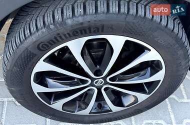 Внедорожник / Кроссовер Nissan Qashqai 2012 в 