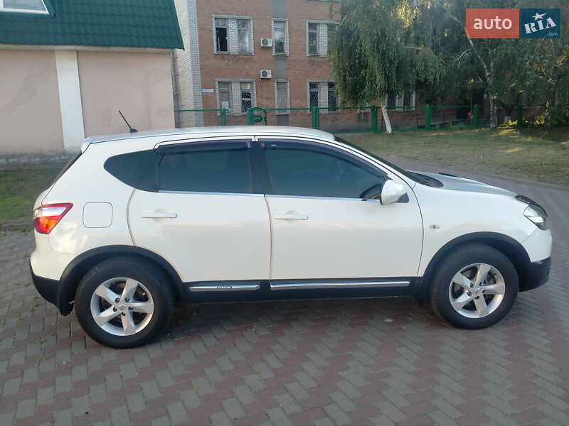Внедорожник / Кроссовер Nissan Qashqai 2011 в Кременчуге