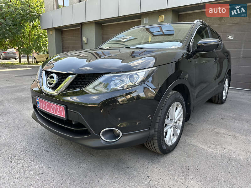 Внедорожник / Кроссовер Nissan Qashqai 2015 в 