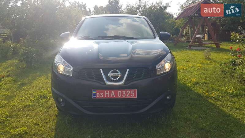 Внедорожник / Кроссовер Nissan Qashqai 2011 в 