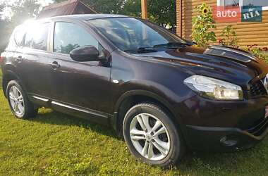 Внедорожник / Кроссовер Nissan Qashqai 2011 в 