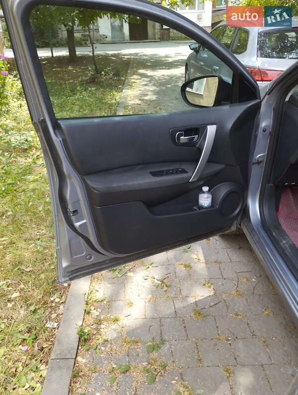 Внедорожник / Кроссовер Nissan Qashqai 2011 в Ивано-Франковске