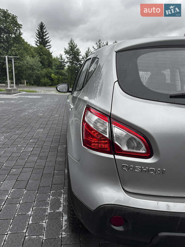 Внедорожник / Кроссовер Nissan Qashqai 2013 в Самборе
