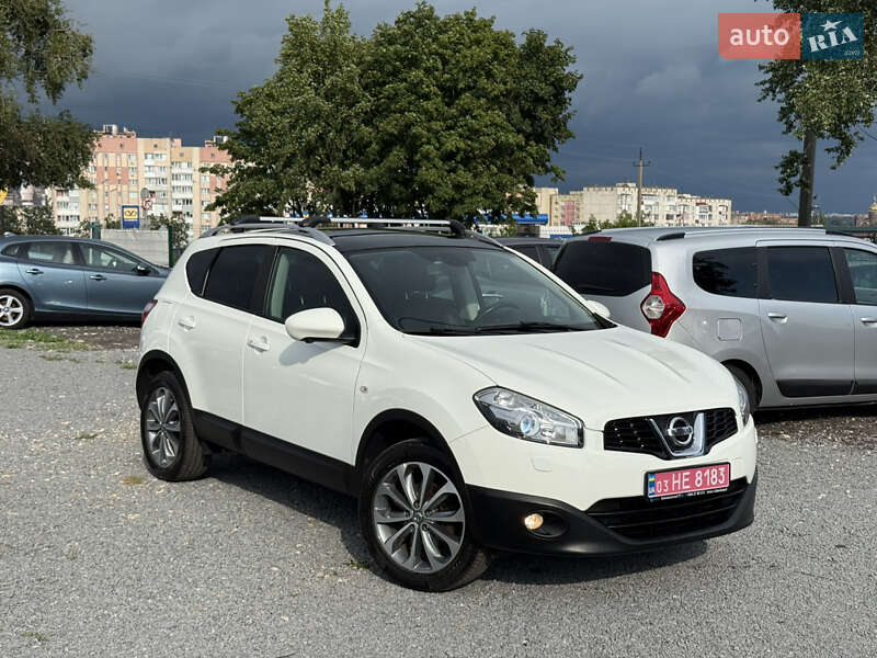 Внедорожник / Кроссовер Nissan Qashqai 2012 в Ровно