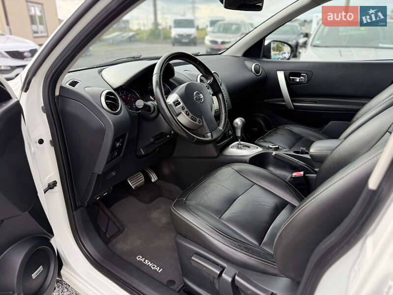 Внедорожник / Кроссовер Nissan Qashqai 2012 в Ровно