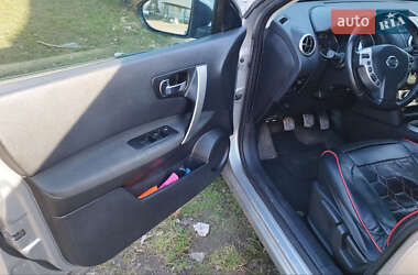 Внедорожник / Кроссовер Nissan Qashqai 2010 в 