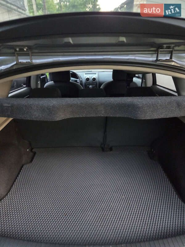 Внедорожник / Кроссовер Nissan Qashqai 2011 в Львове