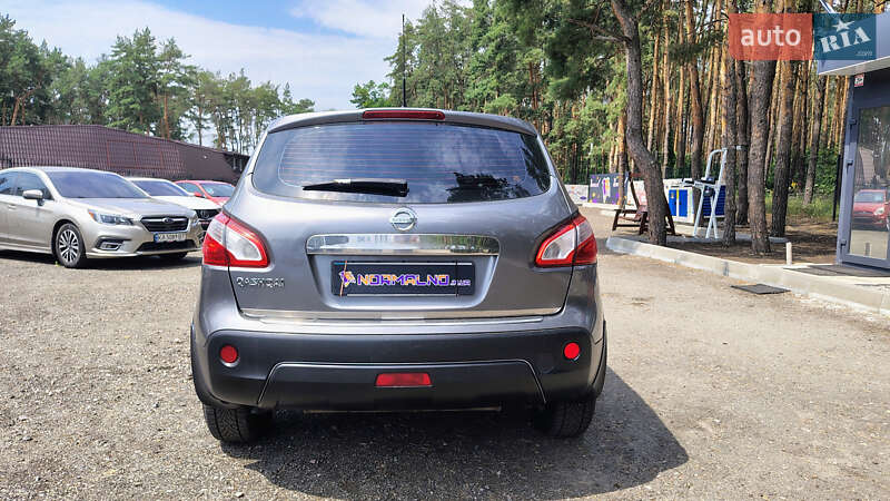 Позашляховик / Кросовер Nissan Qashqai 2013 в Києві