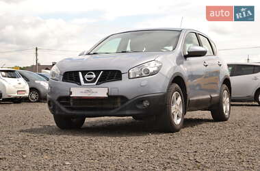 Внедорожник / Кроссовер Nissan Qashqai 2012 в 