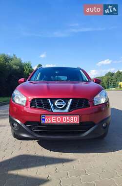 Внедорожник / Кроссовер Nissan Qashqai 2013 в 