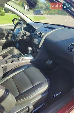 Внедорожник / Кроссовер Nissan Qashqai 2013 в 
