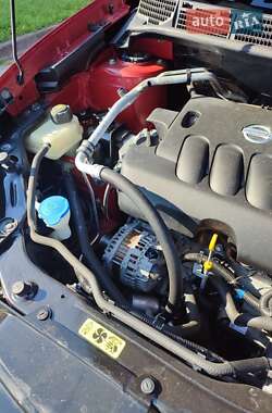 Внедорожник / Кроссовер Nissan Qashqai 2013 в 