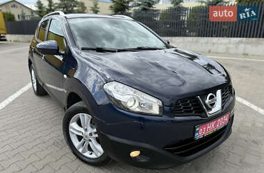 Позашляховик / Кросовер Nissan Qashqai 2011 в Луцьку