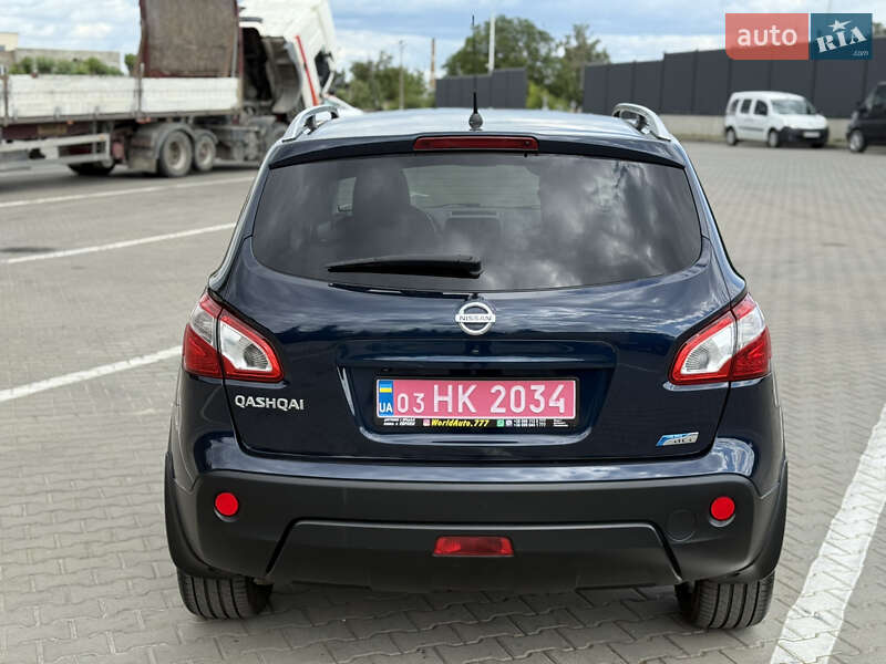 Внедорожник / Кроссовер Nissan Qashqai 2011 в Луцке