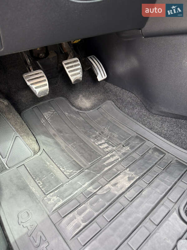 Внедорожник / Кроссовер Nissan Qashqai 2011 в Луцке