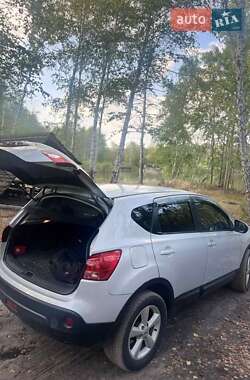 Внедорожник / Кроссовер Nissan Qashqai 2008 в 