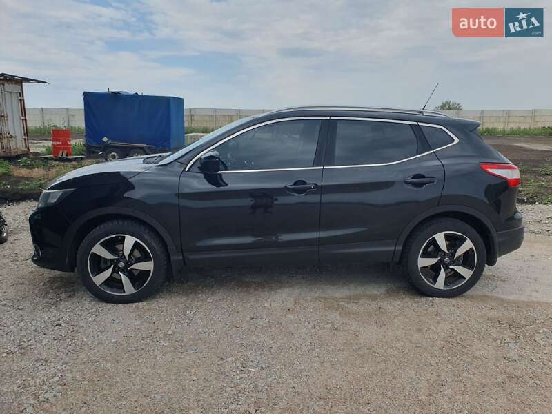 Внедорожник / Кроссовер Nissan Qashqai 2015 в Бобринце