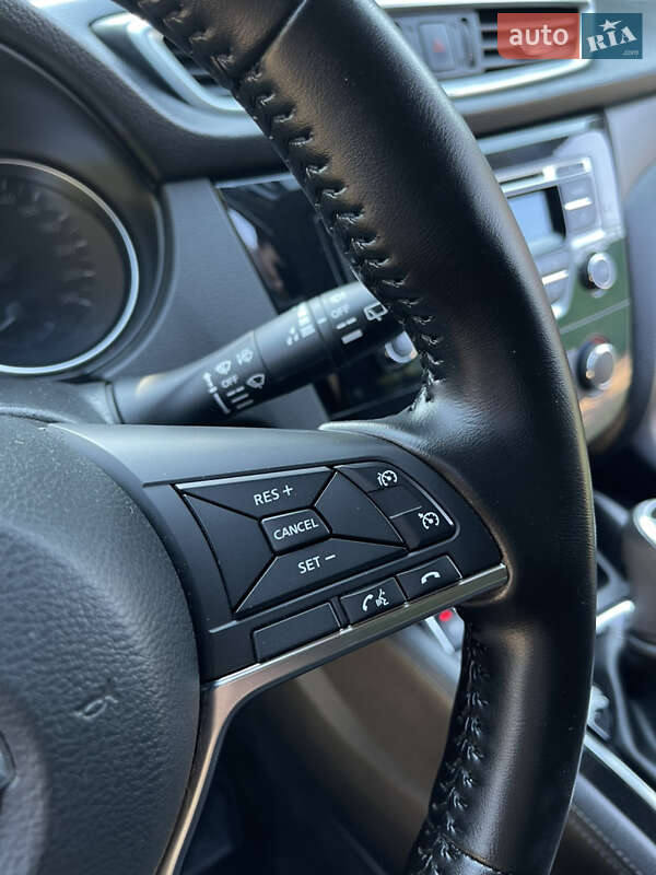 Внедорожник / Кроссовер Nissan Qashqai 2019 в Днепре