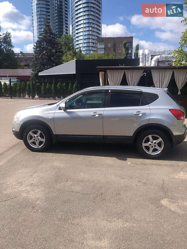 Позашляховик / Кросовер Nissan Qashqai 2008 в Києві