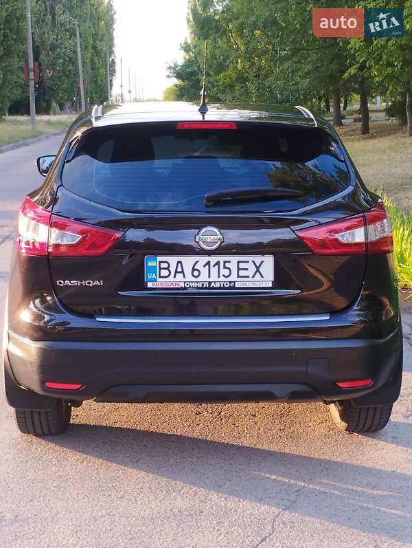 Внедорожник / Кроссовер Nissan Qashqai 2017 в Долинской