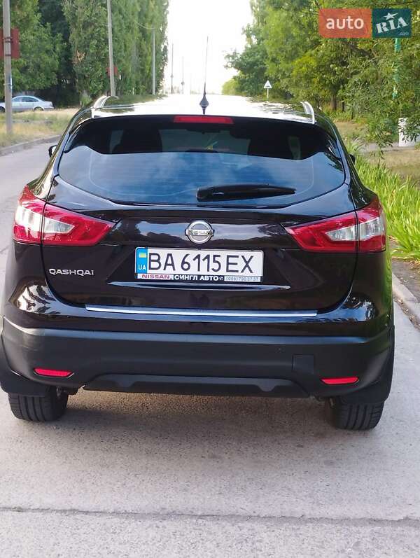Внедорожник / Кроссовер Nissan Qashqai 2017 в Долинской