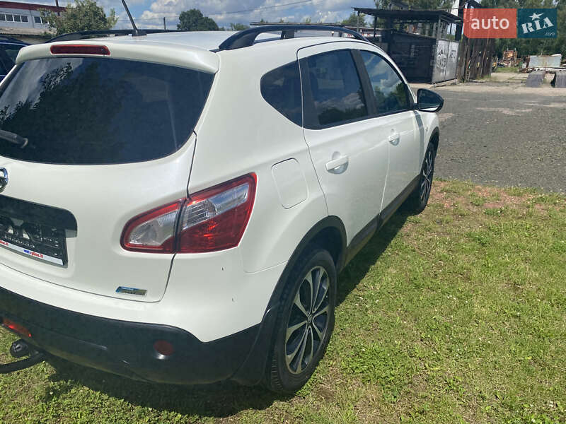 Внедорожник / Кроссовер Nissan Qashqai 2013 в Нововолынске